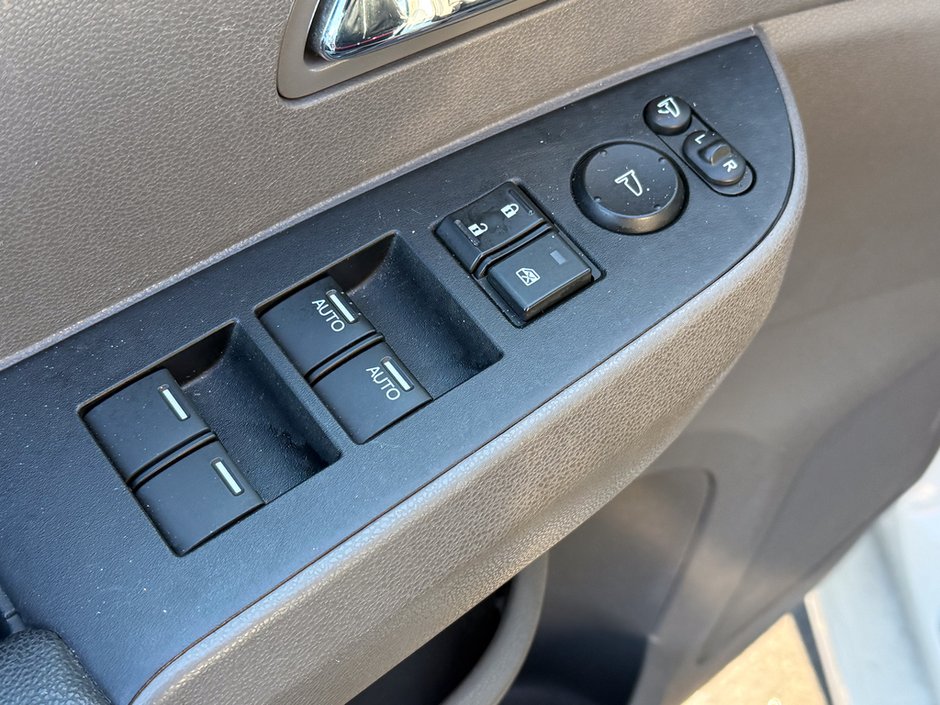 2016 Honda Odyssey Touring-21