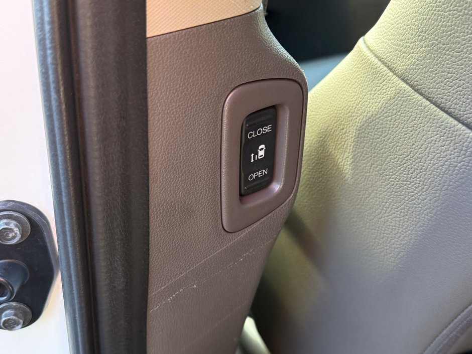 2016 Honda Odyssey Touring-20