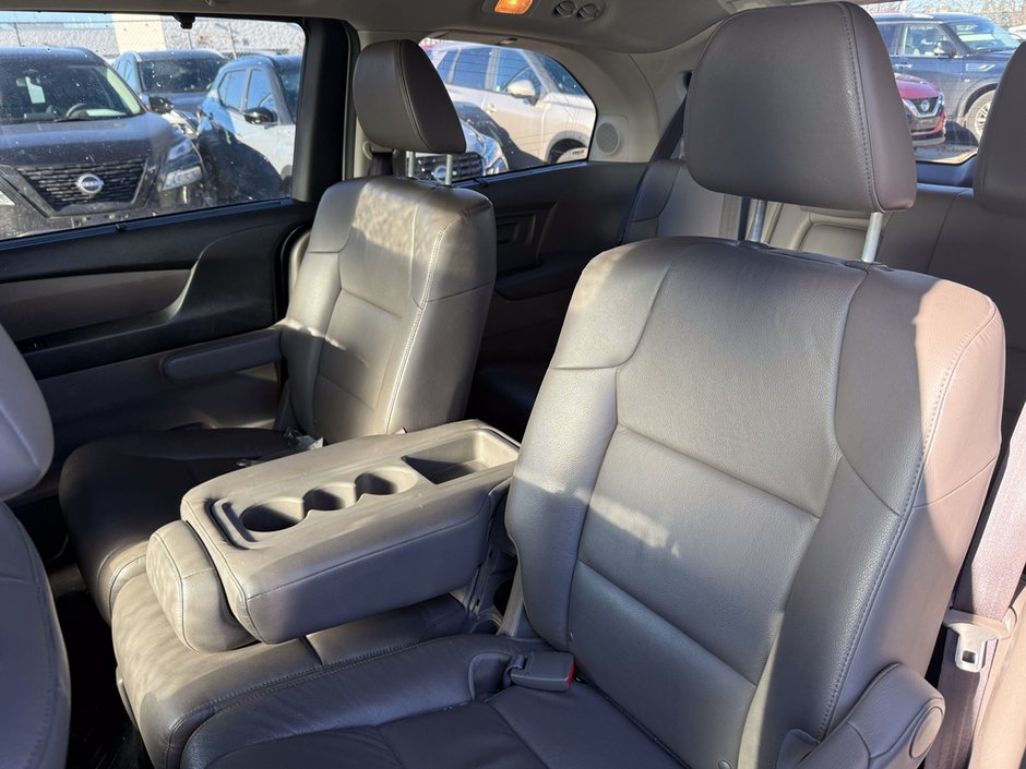 2016 Honda Odyssey Touring-15
