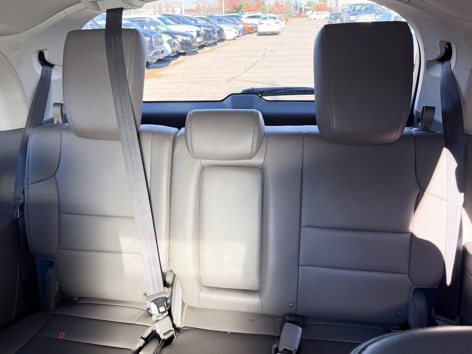 2016 Honda Odyssey Touring-16