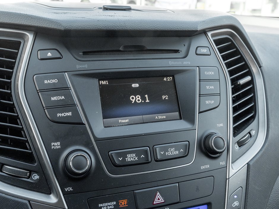 2013 Hyundai Santa Fe Sport 2.0T Premium-18