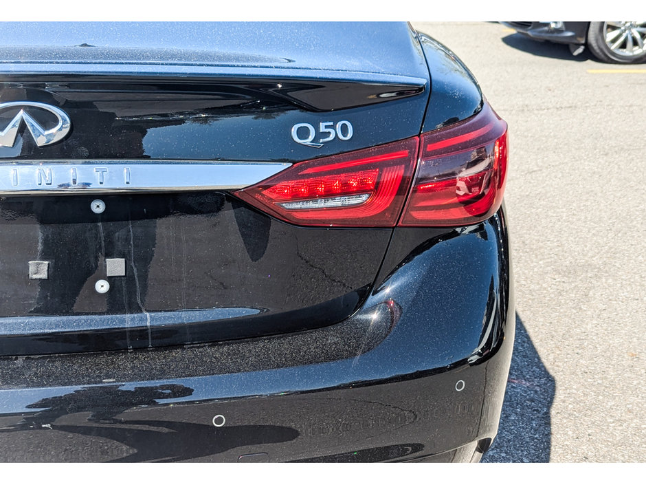 2021 Infiniti Q50 LUXE-12