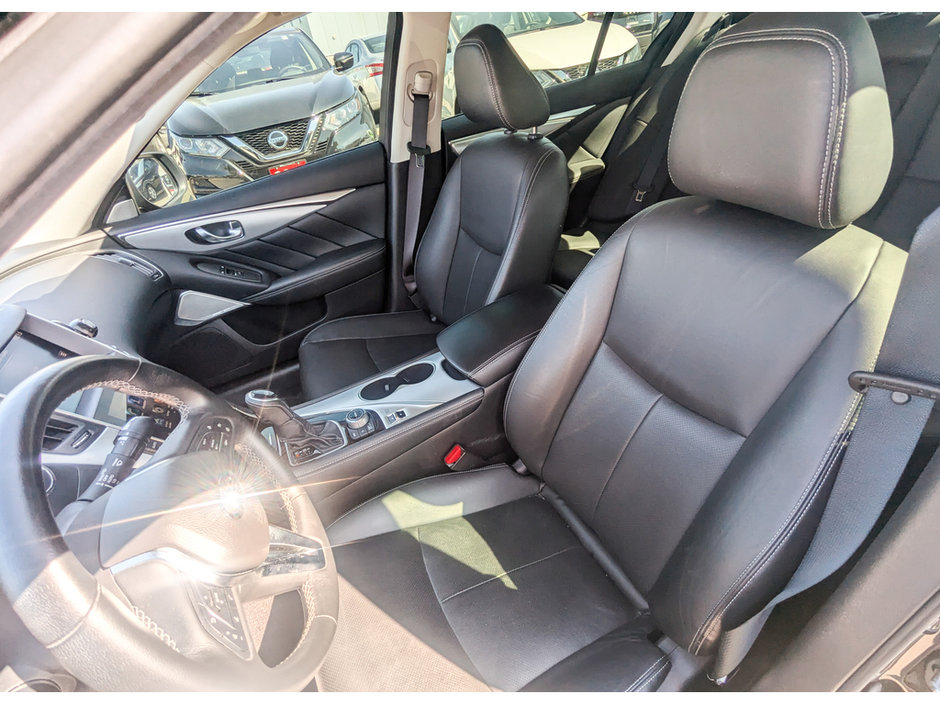 2021 Infiniti Q50 LUXE-21