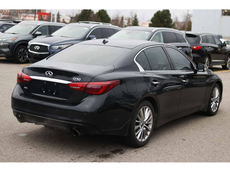 2023 Infiniti Q50 LUXE-8