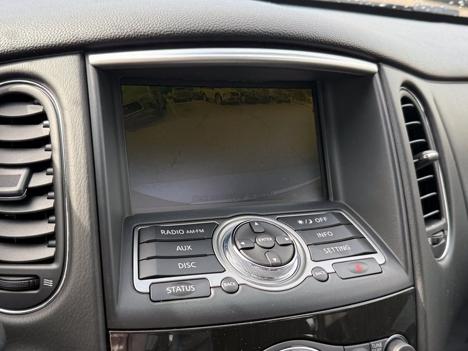 2017 Infiniti QX50 AWD-26