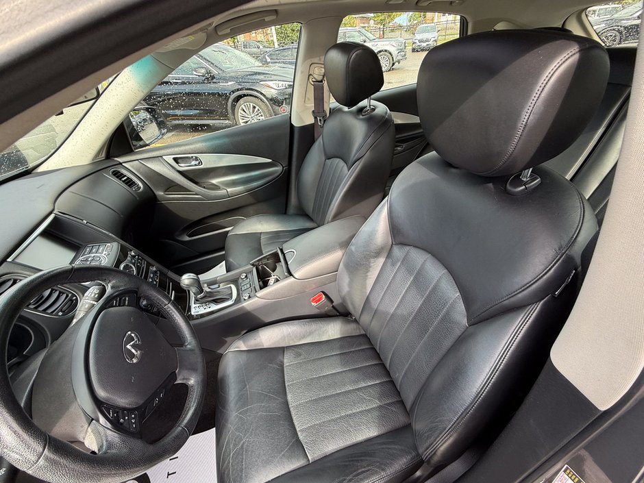 2017 Infiniti QX50 AWD-22