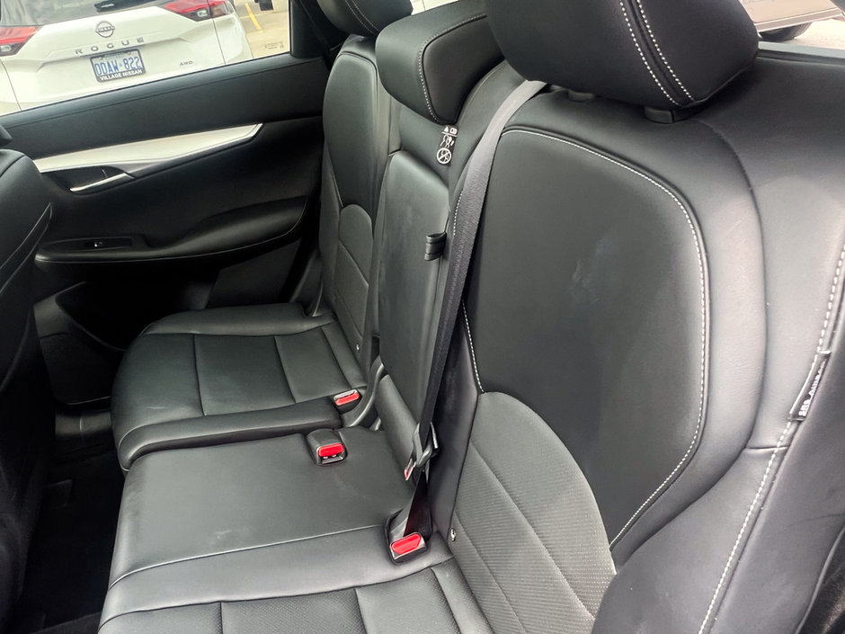 2022 Infiniti QX50 ESSENTIAL-17