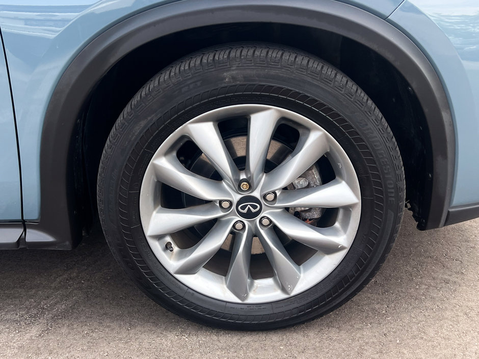 2022 Infiniti QX50 ESSENTIAL-10