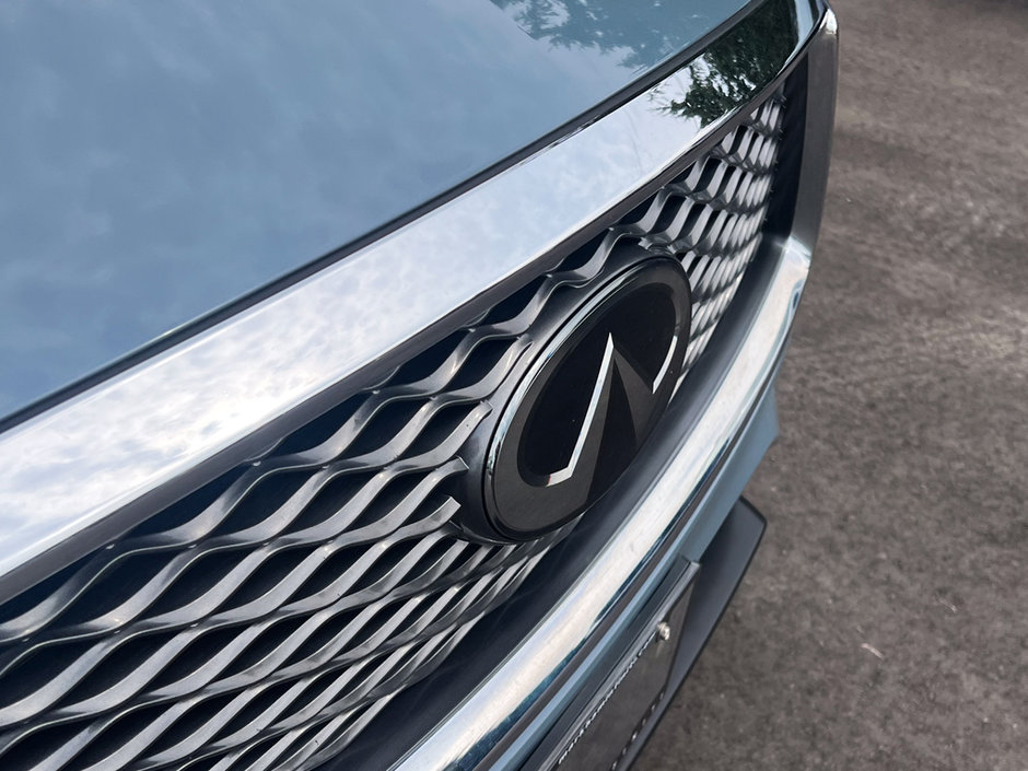 2022 Infiniti QX50 ESSENTIAL-11