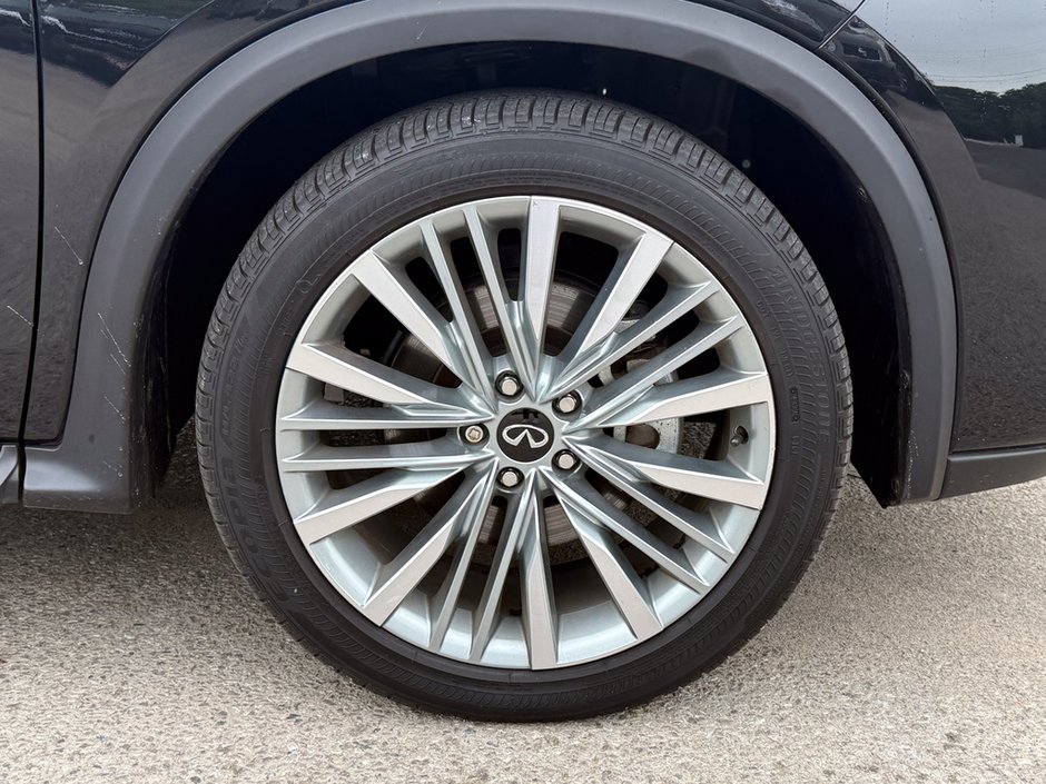 2023 Infiniti QX50 Sensory-10