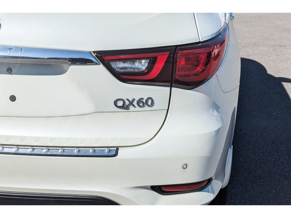 2020 Infiniti QX60 Essential-12