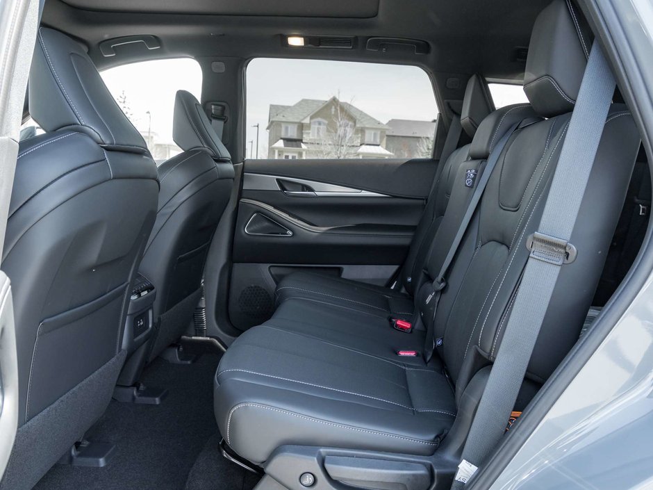 2025 Infiniti QX60 LUXE-25