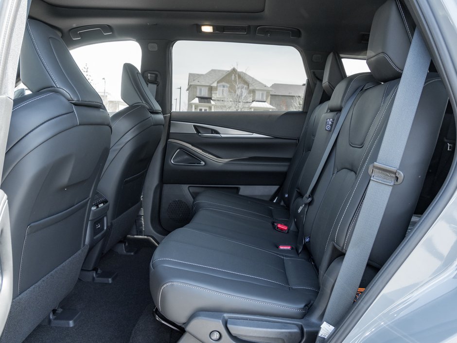2025 Infiniti QX60 LUXE-25