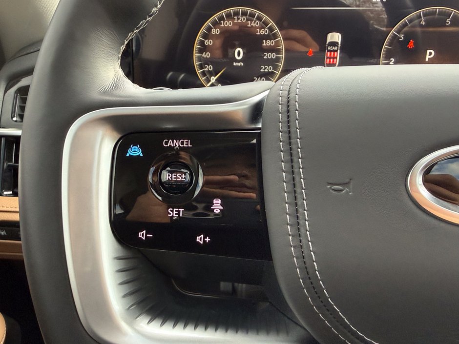 2025 Infiniti QX80 SENSORY-26