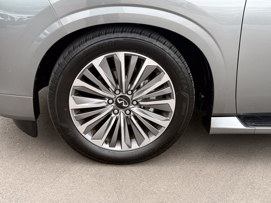 2025 Infiniti QX80 SENSORY-10