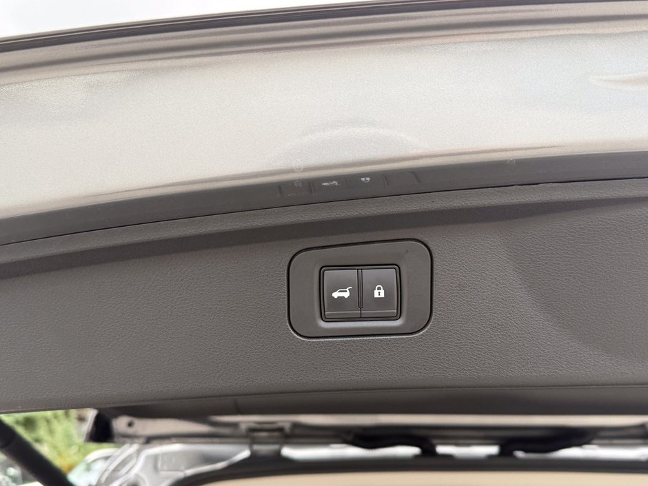 2025 Infiniti QX80 SENSORY-14