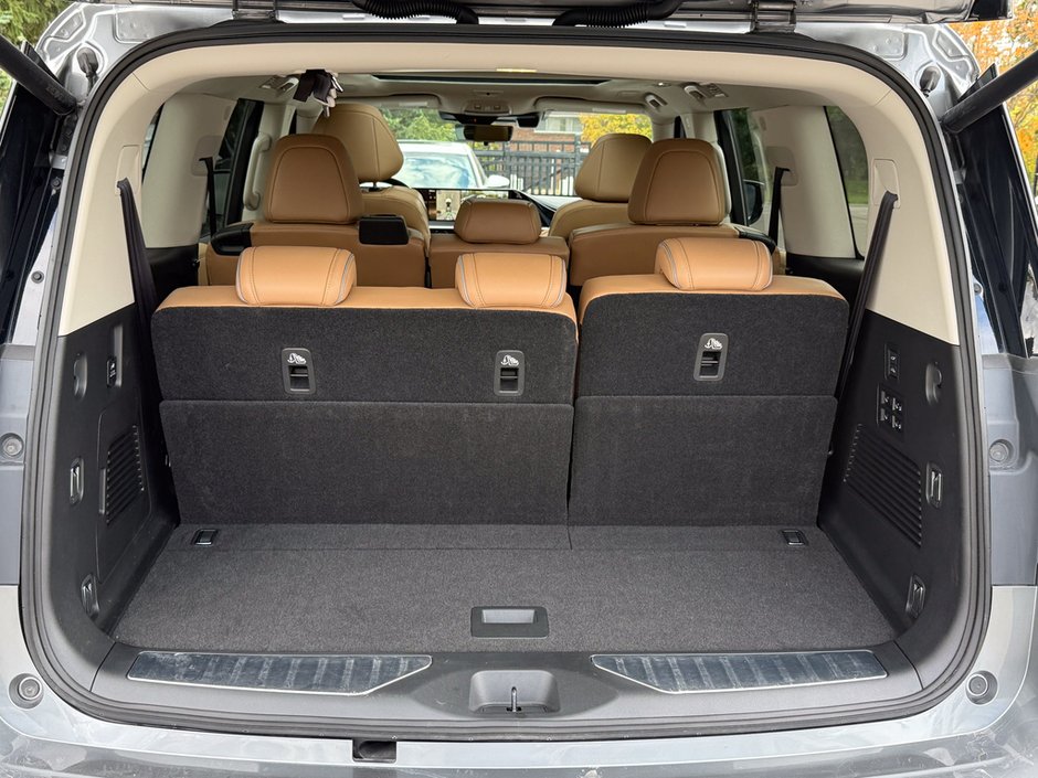 2025 Infiniti QX80 SENSORY-13