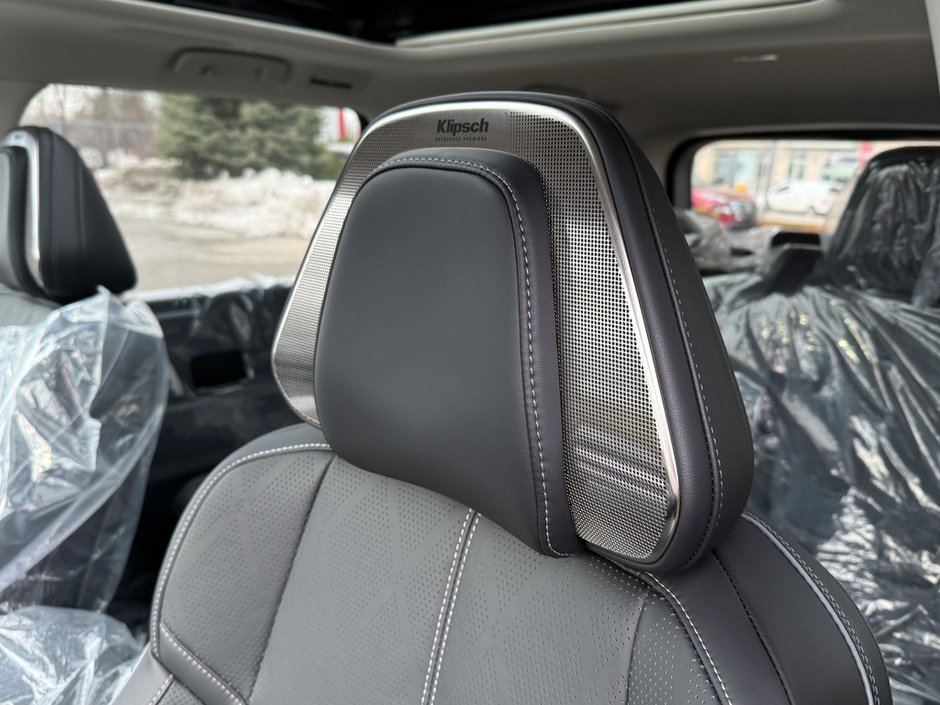 2025 Infiniti QX80 SENSORY-23