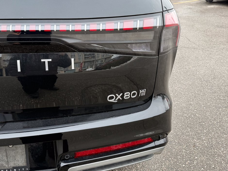 2025 Infiniti QX80 SENSORY-13