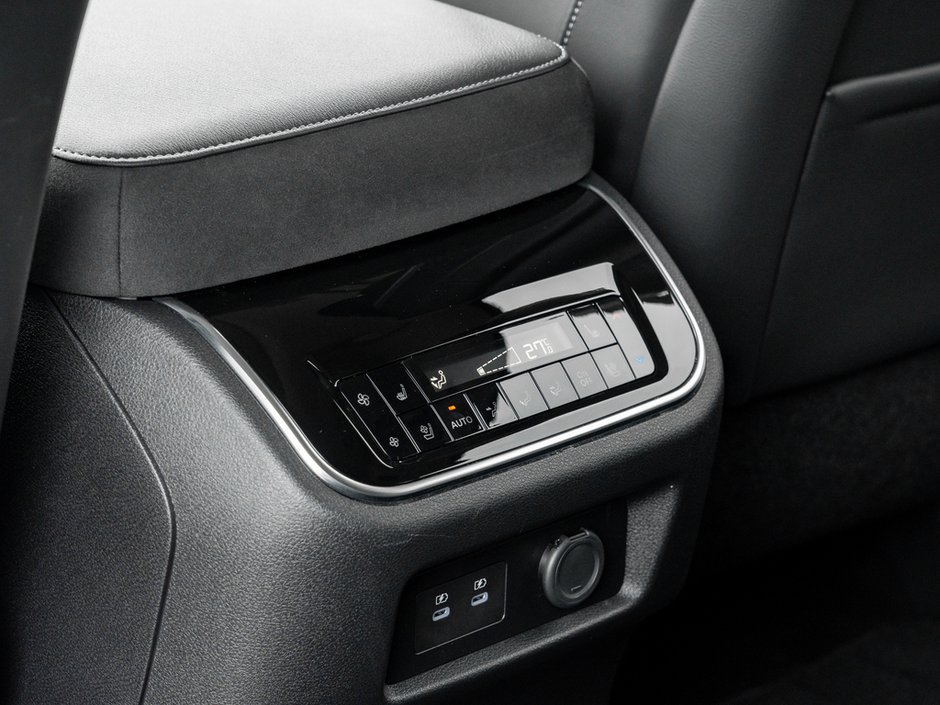 2025 Infiniti QX80 SENSORY-28