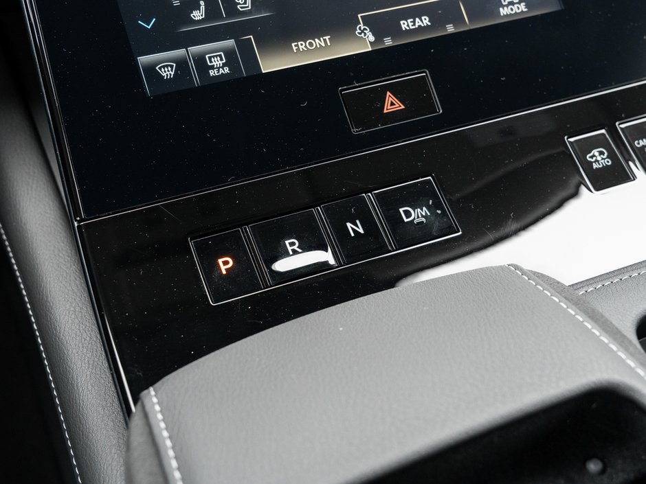 2025 Infiniti QX80 SENSORY-18