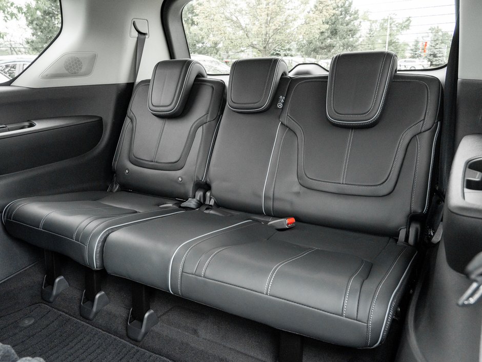 2025 Infiniti QX80 SENSORY-29