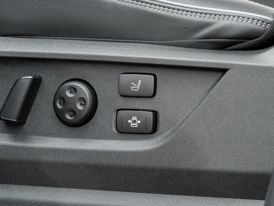 2025 Infiniti QX80 SENSORY-9