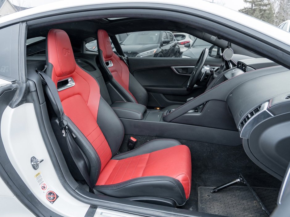2018 Jaguar F-TYPE R-27