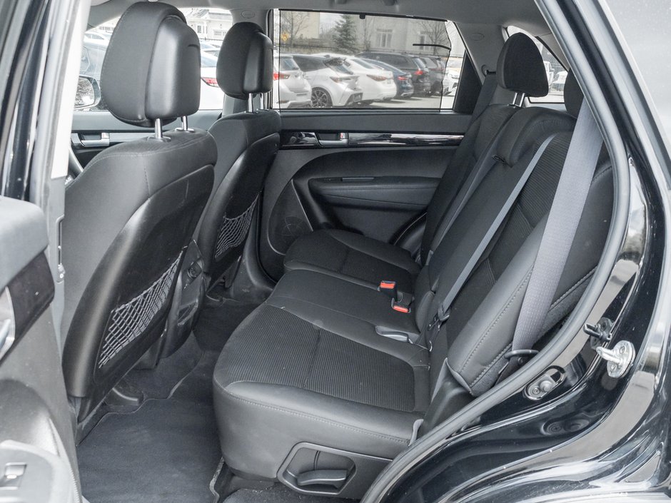 2015 Kia Sorento LX-21