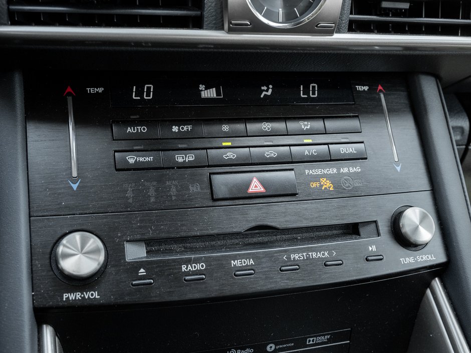 2018 Lexus IS 300-21