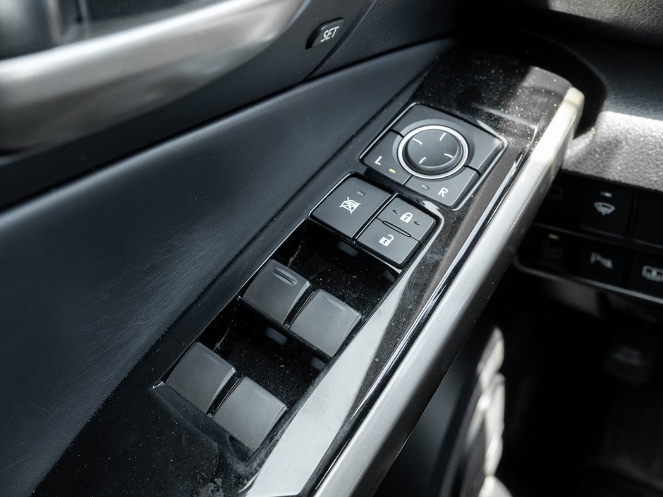 2018 Lexus IS 300-13