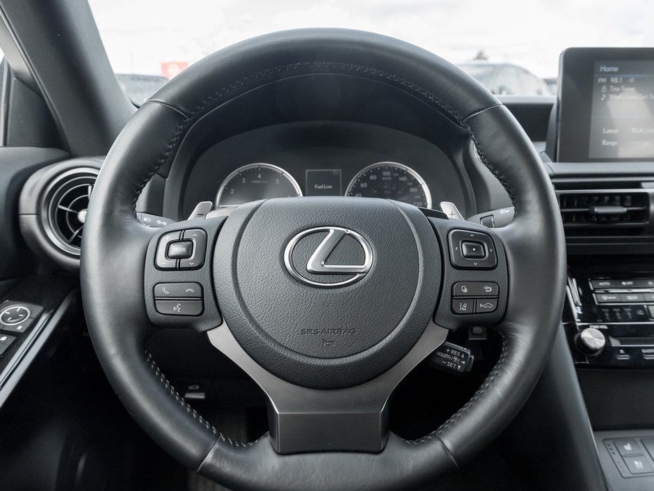 2024 Lexus IS 300-8