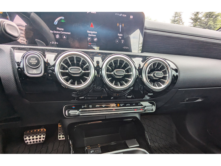 2022 Mercedes-Benz AMG® A 35 AMG-18
