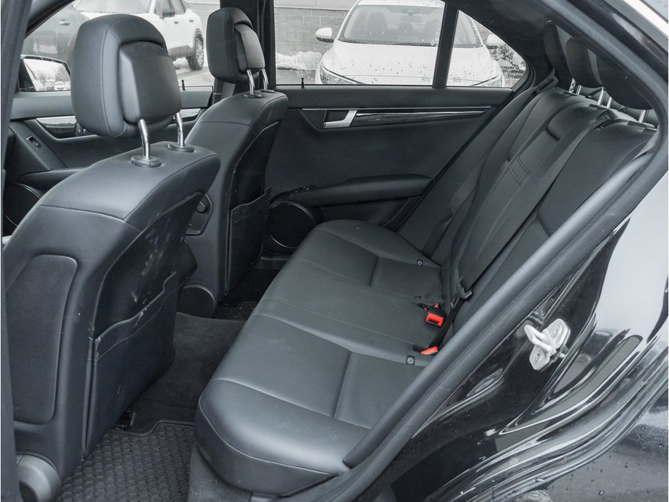 2013 Mercedes-Benz C-Class C 300-21