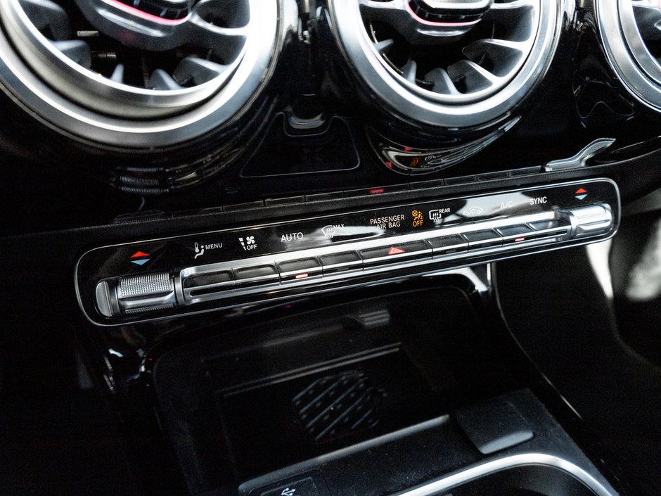 2025 Mercedes-Benz CLA 250-19
