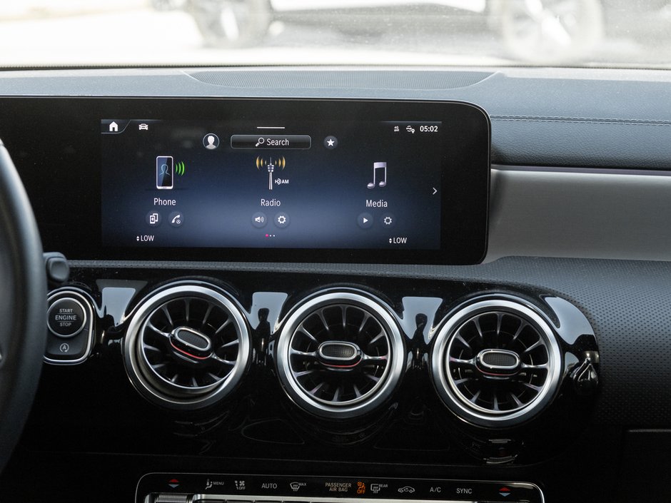 2025 Mercedes-Benz CLA 250-26