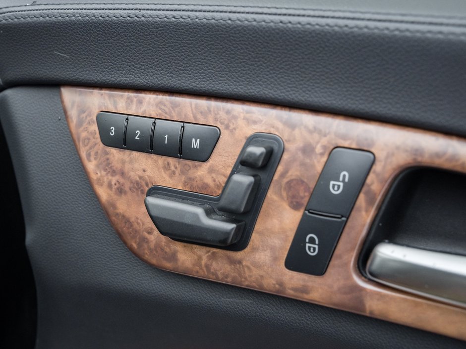 2012 Mercedes-Benz CLS 550-27