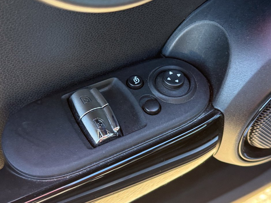 2022 MINI Cooper S Base-14