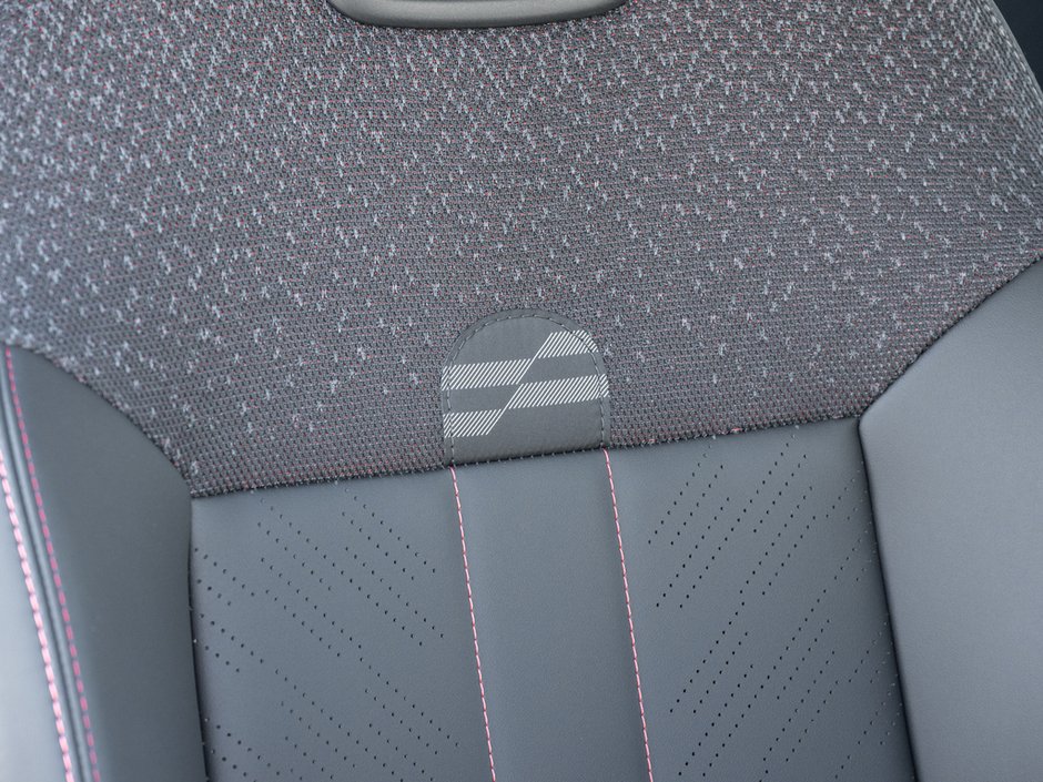 2025 MINI John Cooper Works Base-28