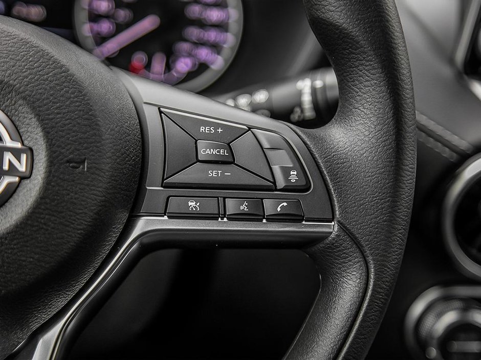 2025 Nissan Sentra SV MOONROOF-12