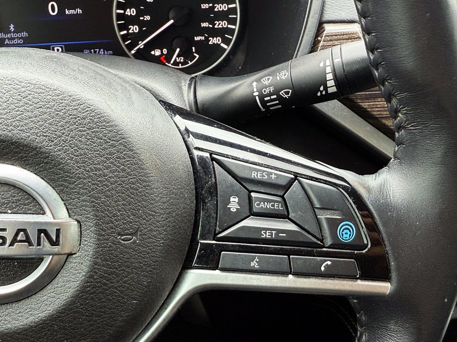 2020 Nissan Altima 2.5 Platinum-25