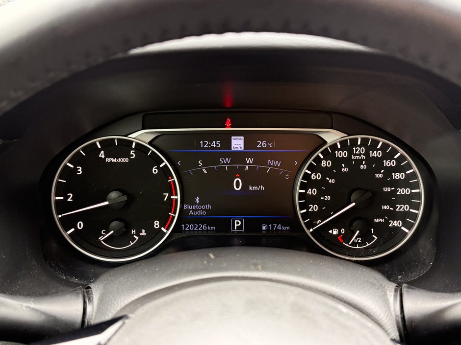 2020 Nissan Altima 2.5 Platinum-26