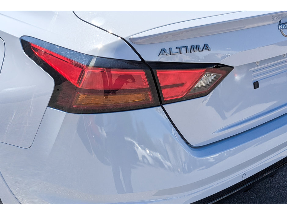 2024 Nissan Altima 2.5 SR-12