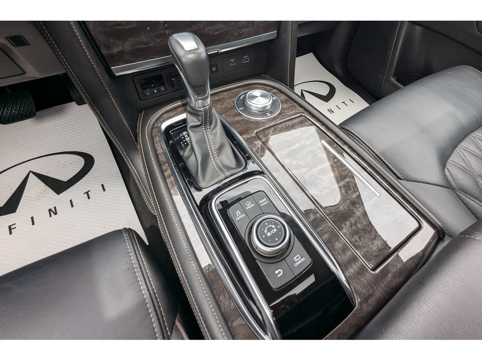 2023 Nissan Armada Platinum-23
