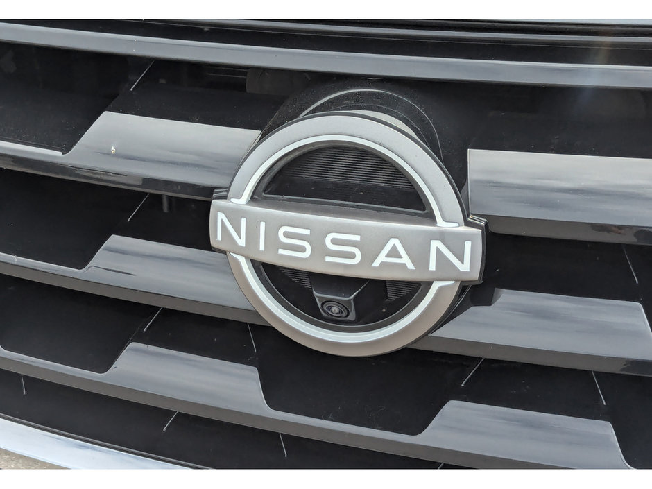 2023 Nissan Armada Platinum-9