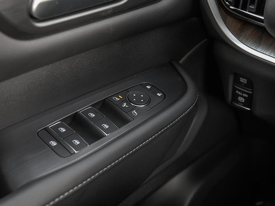 2026 Nissan Armada SL-14