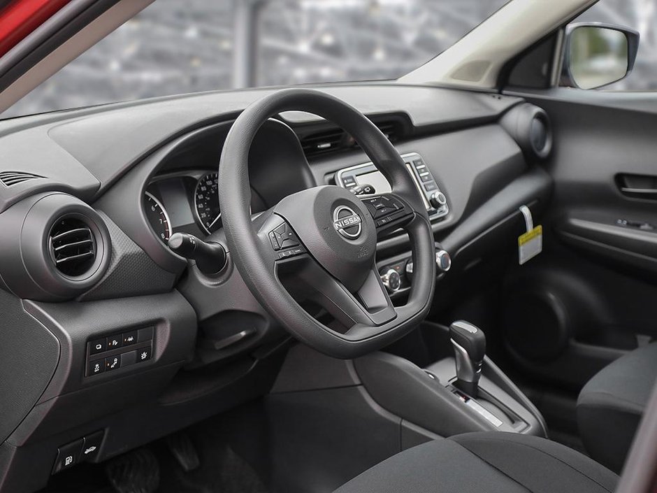 2025 Nissan Kicks Play S-11