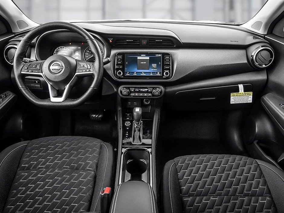 2025 Nissan Kicks Play SV-21