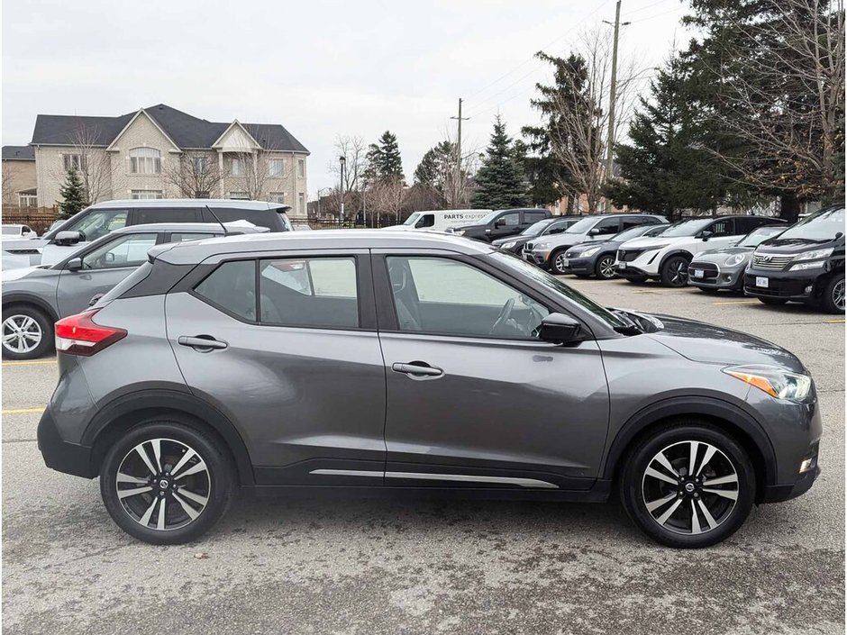 2019 Nissan KICKS SR-8