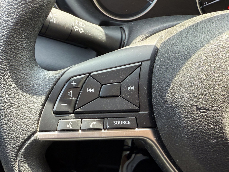 2019 Nissan Kicks S-20